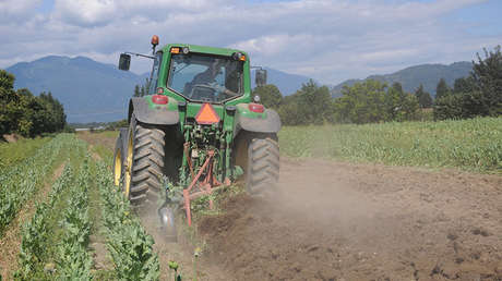 Campesinos colombianos confunden un globo de Google con un ovni 