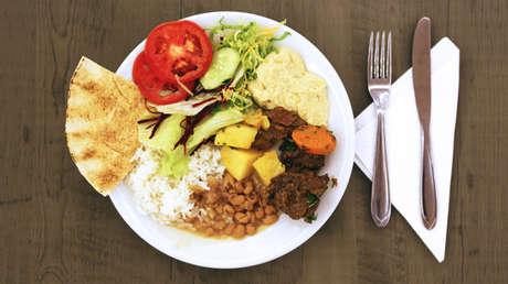 Perder peso sin morirse de hambre es posible (y le explicamos las 3 claves para lograrlo)