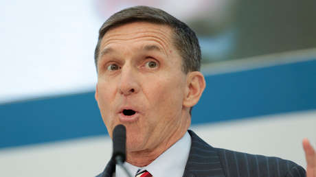 Flynn cobró de RT: ¿Por qué medios de EE.UU. desgranan sus ingresos y obviaron los de Clinton?