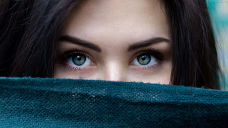 Una mujer china asombra al mundo por sus ojos inusuales (FOTO)