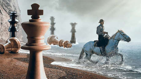 Imágenes de ensueño: Fantasía y realidad se mezclan en la mirada 'imposible' de este artista turco