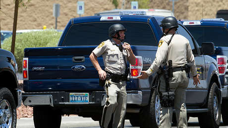 EE.UU.: Un hombre armado mata a una persona y se atrinchera en un autobús en Las Vegas