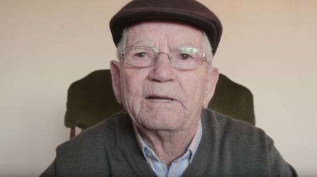 Este anciano te hará reflexionar sobre la vida en un minuto