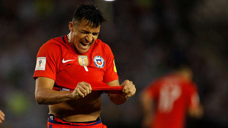 Multan al futbolista Alexis Sánchez por exceso de velocidad