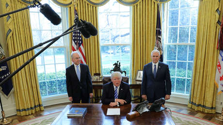 Trump: "Hoy tenemos un gran anuncio de Ford"