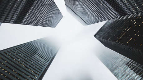 Prepare el paracaídas: arquitectos de EE.UU. construirán un rascacielos colgado de un asteroide