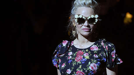 "Mi relación con Julian no es un secreto": Pamela Anderson admite su amor por fundador de WikiLeaks