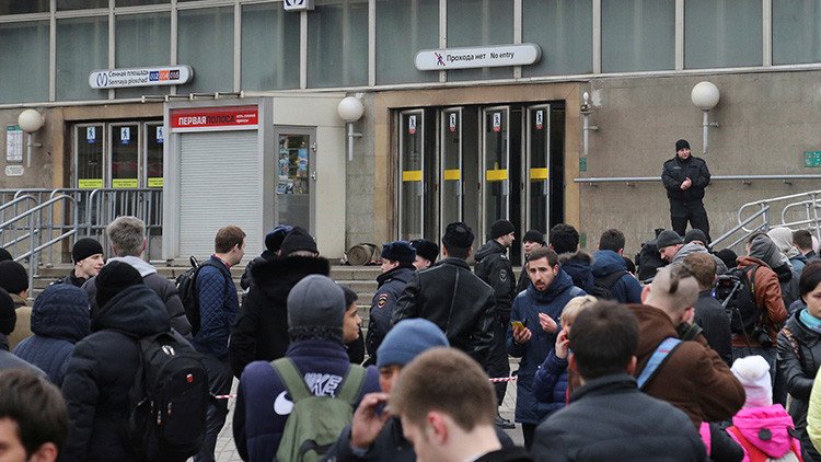 FOTOS: Las cámaras del metro de San Petersburgo captan al supuesto provocador de la explosión