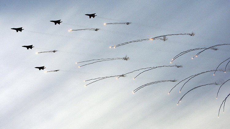 El nuevo portaaviones сhino podrá albergar hasta 36 aviones de combate J-15