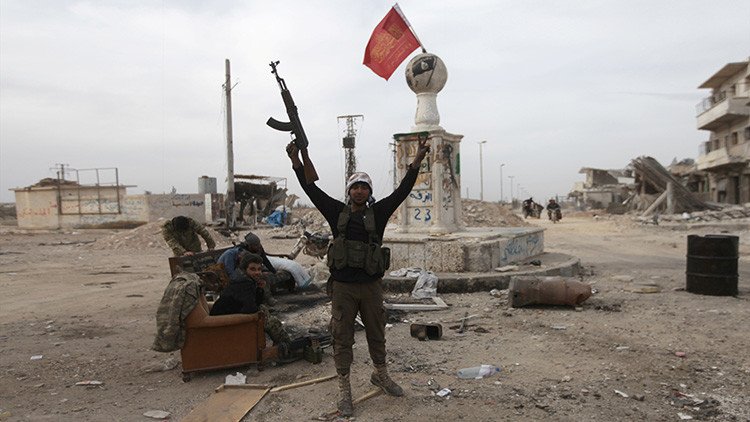 El Comité de Negociación de la oposición siria apoya la propuesta de Trump sobre una acción militar