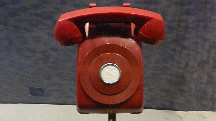 Senador de EE.UU. advierte del peligro de anular la 'línea directa' entre Moscú y Washington