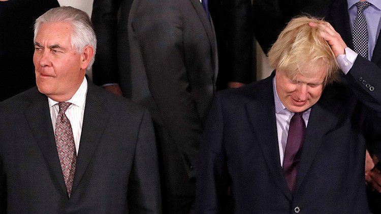 "La diplomacia, mejor si va con fuerza": Revelan el plan de EE.UU. y de Reino Unido contra Rusia