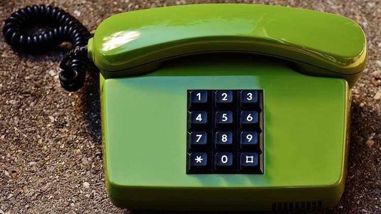 Cómo un indio robó a estadounidenses 300 millones de dólares en una estafa telefónica