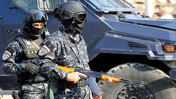 VIDEO, FOTOS: 27 muertos y decenas de heridos por una explosión en una iglesia en Egipto