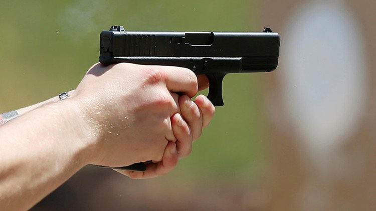 EE.UU.: Un hombre mata a su hijo tras discutir por quién tenía que sacar a pasear al perro