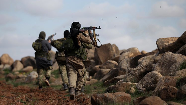 Dos militares rusos fallecen tras ser atacados por yihadistas en Siria