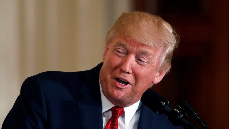 El hombre que 'predijo' la llegada de Trump afirma saber cuándo comenzará la Tercera Guerra Mundial