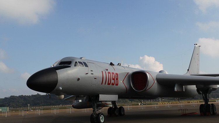 Tensión en Corea del Norte pone "en alerta" a bombarderos chinos