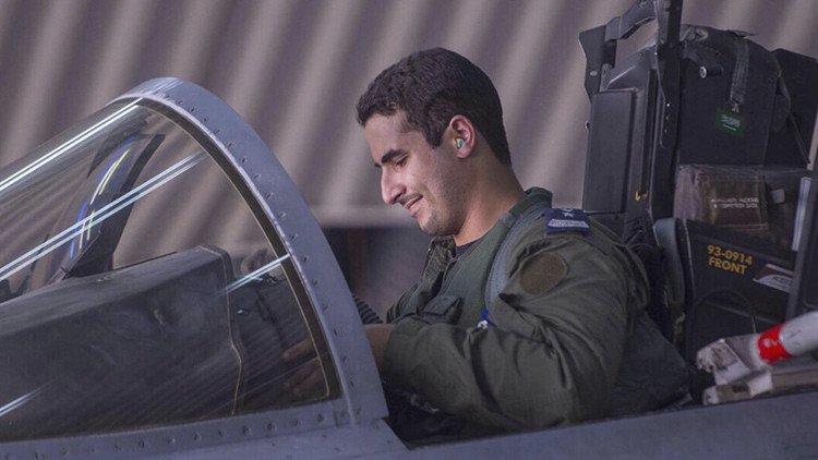 Príncipe saudita que luchó contra el EI y en Yemen, nuevo embajador de Arabia Saudita en EE.UU.