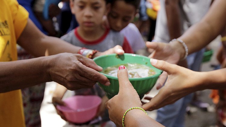 Una alcaldesa en EE.UU. culpa de la pobreza al ateísmo 