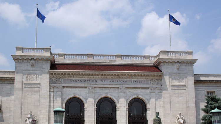 Venezuela se retirará de la OEA si se convoca una reunión sin su aval