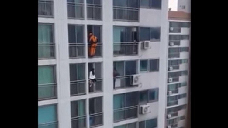 Rescate al límite: un bombero impide un intento de suicidio 