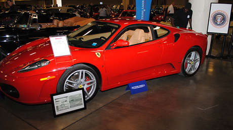 Video: Subastan un Ferrari que perteneció a Trump