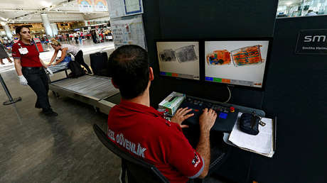 Los terroristas buscan el modo de burlar los controles de los aeropuertos con portátiles-bomba