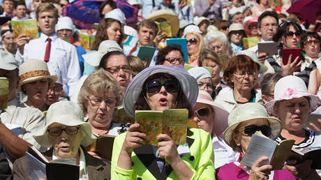 Rusia prohíbe por "extremista" la actividad de los Testigos de Jehová