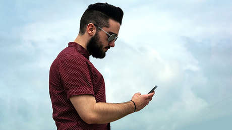 Científicos revelan si hay relación entre el uso del móvil y el cáncer