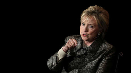 ¿Sabía algo? Hillary Clinton llamó a bombardear las bases de Al Assad poco antes del ataque en Homs