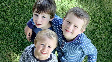 La cantidad de hermanos puede influir en el futuro profesional, revela un nuevo estudio