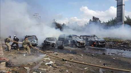 FUERTES IMÁGENES: Decenas de muertos en una explosión contra un convoy de autobuses cerca de Alepo