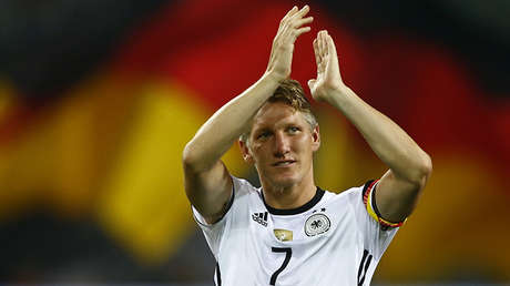 El fotógrafo menos pensado: Le piden a un famoso futbolista que saque una foto 