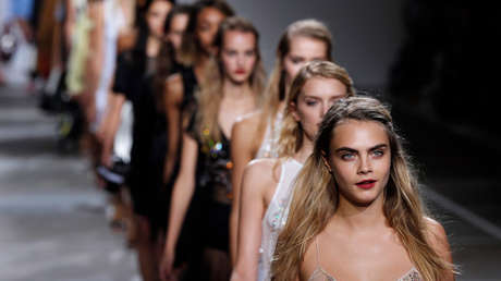 "¿Estás borracho?": La Red se burla de los nuevos pantalones presentados por la marca Topshop