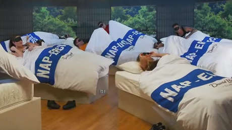 'El ejercicio de los 40 guiños': un gimnasio crea una clase que consiste en dormir 45 minutos