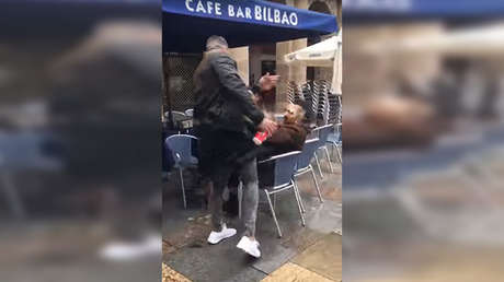 "Tú, Gabilondo, ¿eres un proetarra?": agresión de ultras del Betis a un hombre en Bilbao