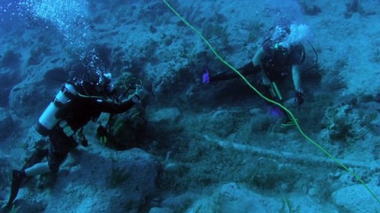 El 'mapa espacial' de un astronauta permite detectar un ancla de Cristóbal Colón en el Caribe