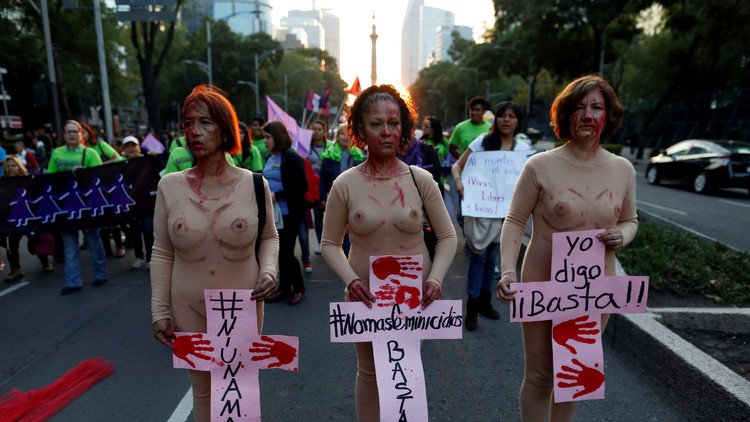 Los tuits de la Fiscalía mexicana sobre la muerte de una joven indignan y encienden las redes