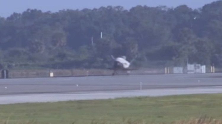 EE.UU. publica el video del aterrizaje de una misión espacial clasificada (video)