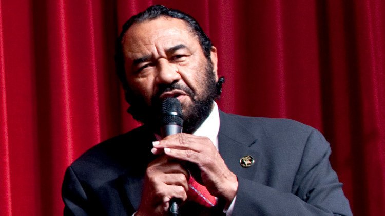 Un legislador insta al Congreso de EE.UU. a comenzar el 'impeachment' contra Trump