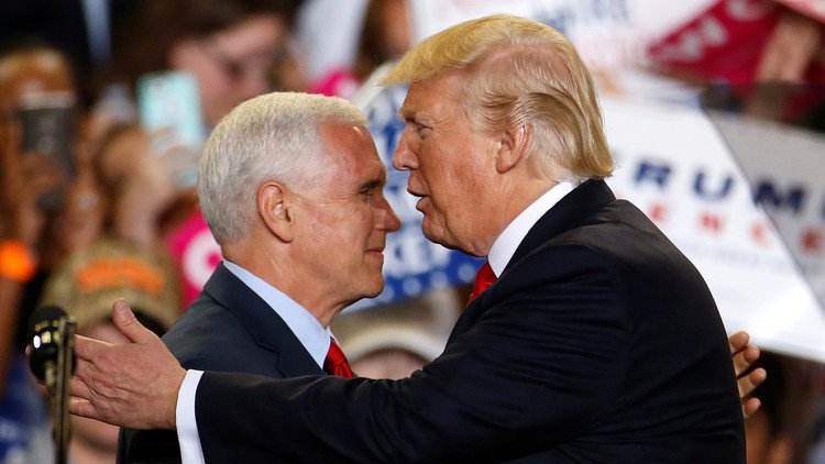 ¿A un tuit de asumir la presidencia de EE.UU.? Todas las miradas se posan en Mike Pence