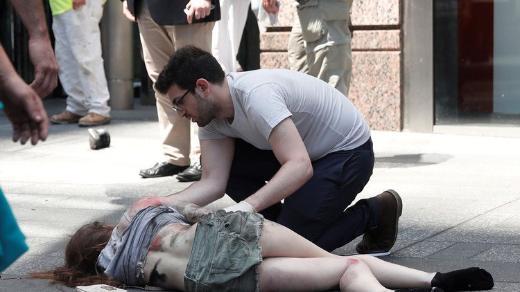 FUERTES IMÁGENES: Atropello de una multitud en Times Square de Nueva York