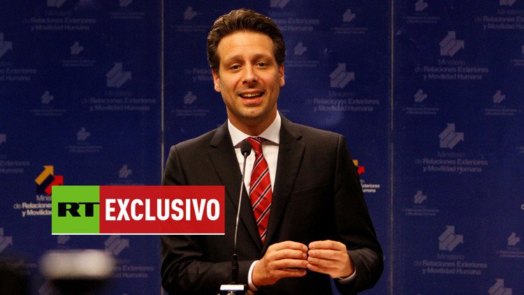 Canciller ecuatoriano a RT: "Nos complace la decisión sobre Assange, aunque llega muy tarde"