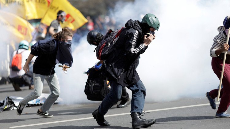 Brasil despliega tropas y evacúa ministerios por destructivas protestas contra Temer (VIDEO, FOTOS)