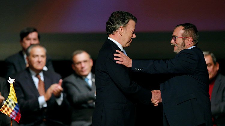 La paz en jaque: El retorno de la violencia en Colombia está en manos de la Corte