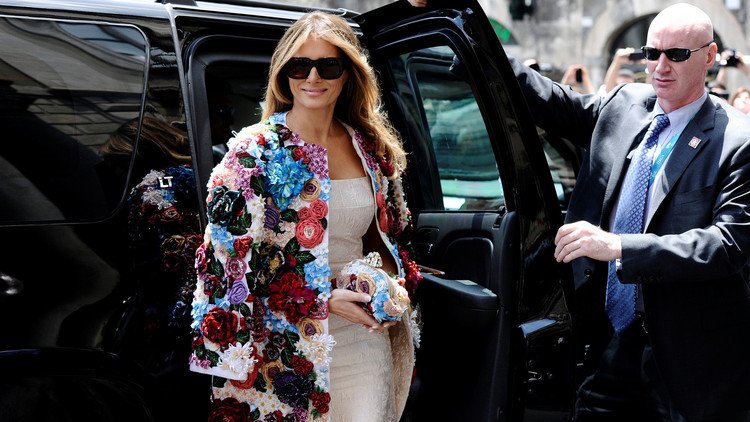 ¿Qué esconde? Descifrando la incógnita de Melania Trump, el centro de todas las miradas