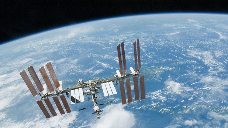 Encuentran una bacteria de origen desconocido en la Estación Espacial Internacional