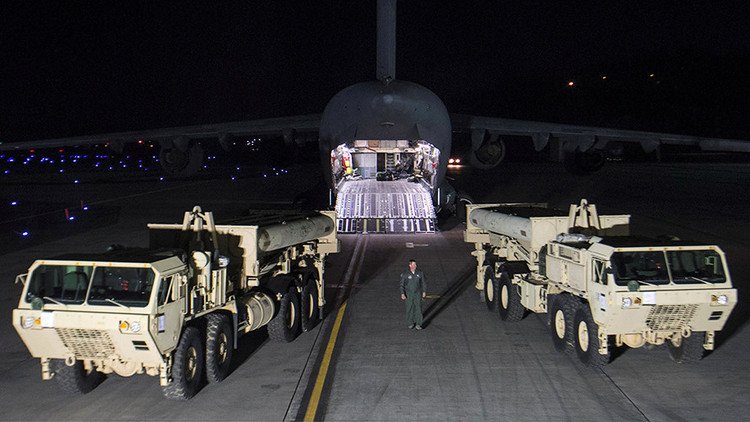 El presidente de Corea del Sur, en "shock" por los 4 sistemas THAAD desplegados sin su autorización