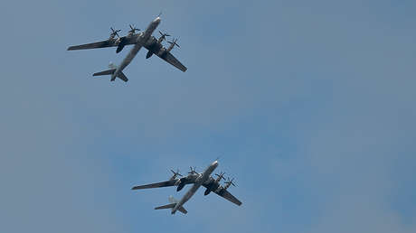 El Ministerio de Defensa ruso comenta al incidente con aviones de combate cerca de Alaska 